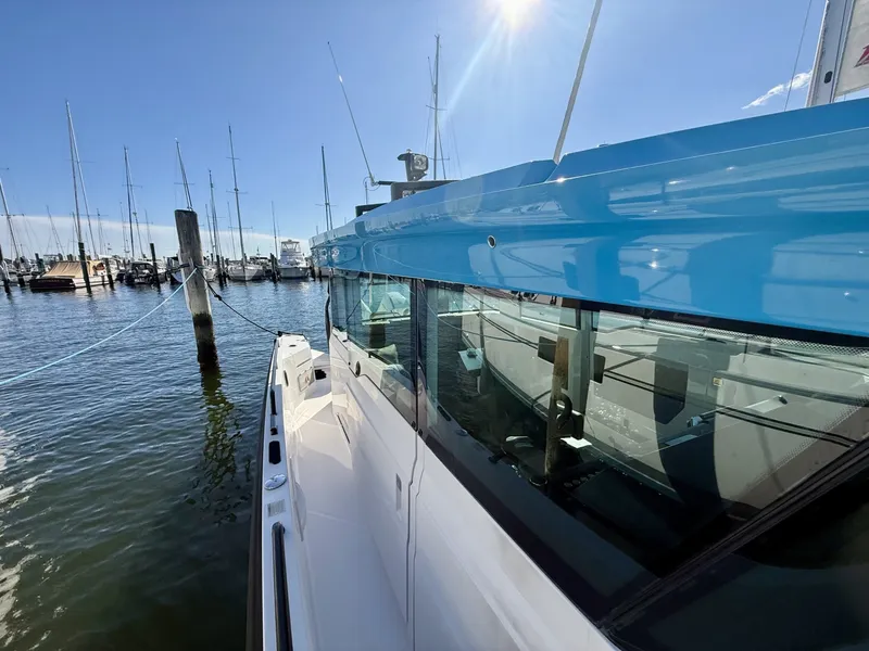 Slide: The Image of Axopar 37 XC Cross Cabin 2021 - 7925775