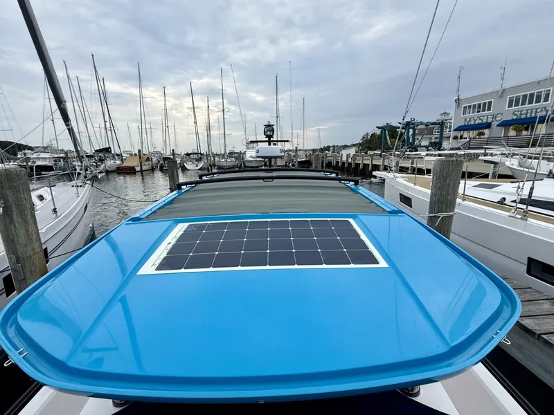 Slide: The Image of Axopar 37 XC Cross Cabin 2021 - 7925765