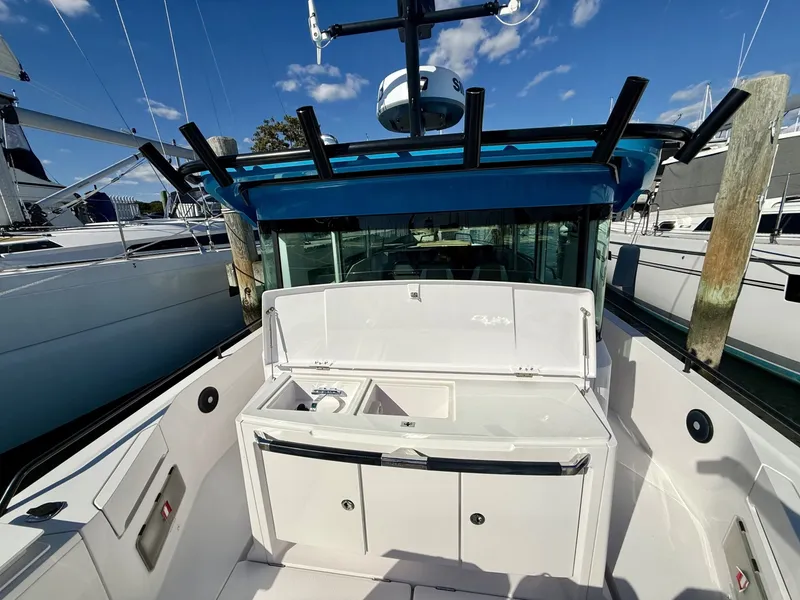 Slide: The Image of Axopar 37 XC Cross Cabin 2021 - 7925777