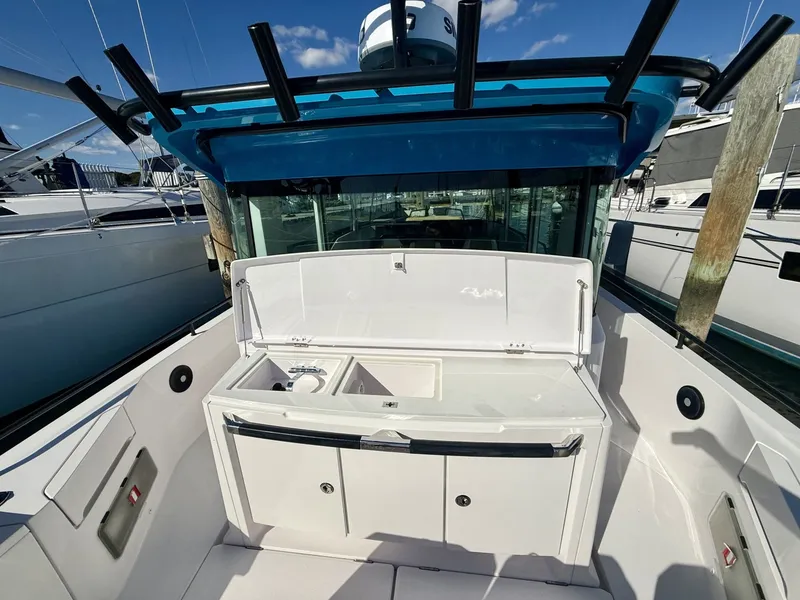 Slide: The Image of Axopar 37 XC Cross Cabin 2021 - 7925776