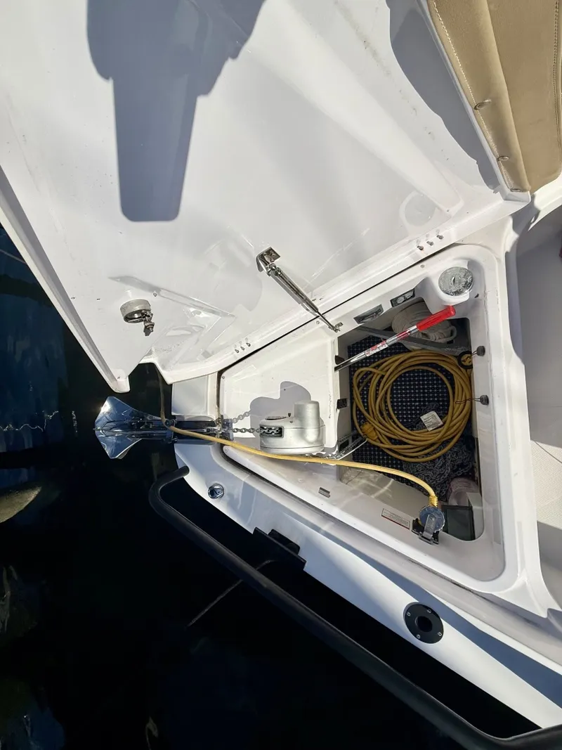 Slide: The Image of Axopar 37 XC Cross Cabin 2021 - 7925772
