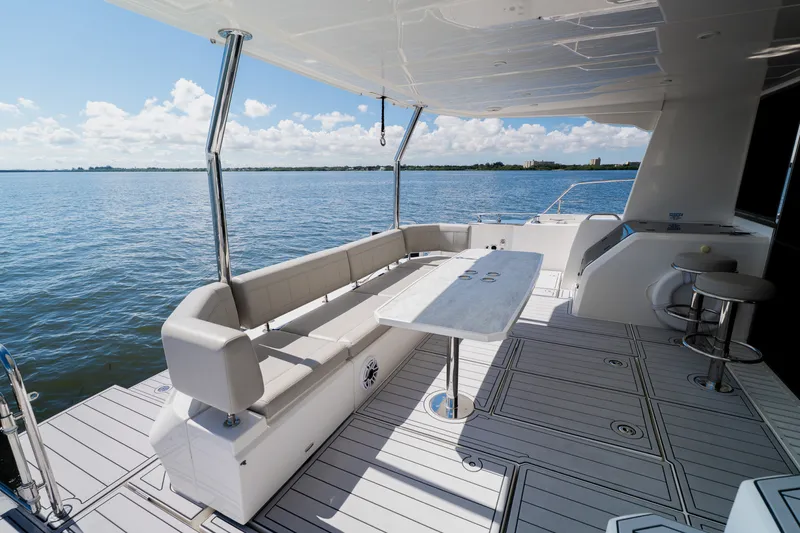 Slide: The Image of Aquila 54 YACHT 2022 - 7925813