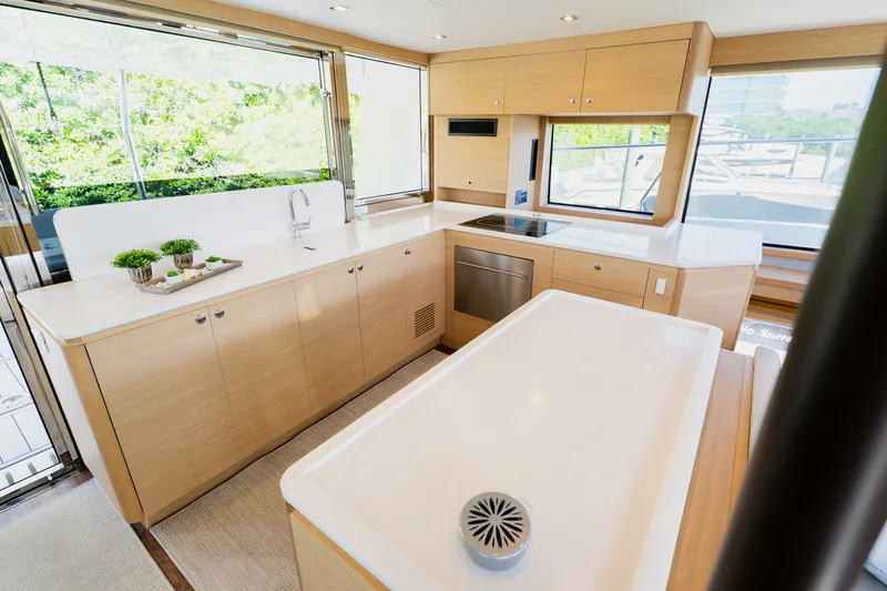 Slide: The Image of Aquila 54 YACHT 2022 - 7925853