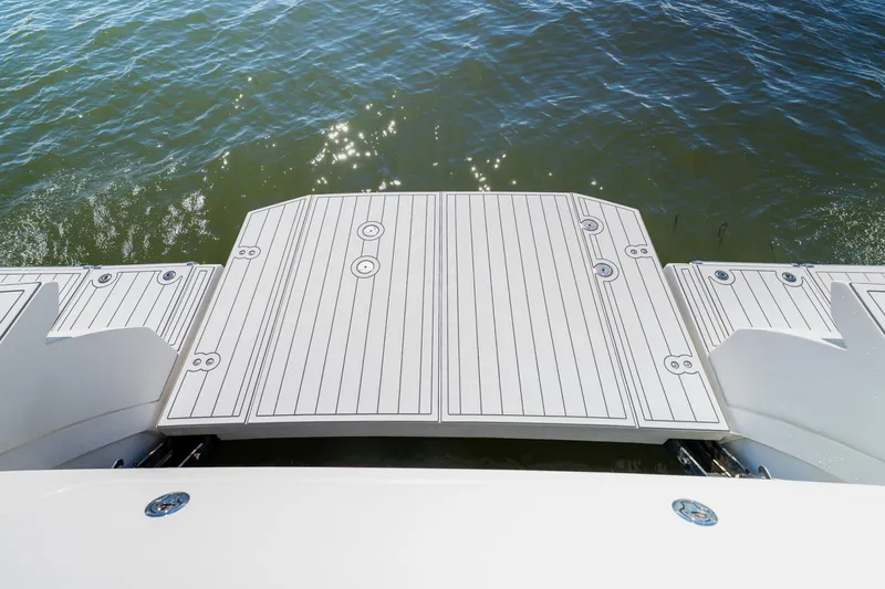 Slide: The Image of Aquila 54 YACHT 2022 - 7925816