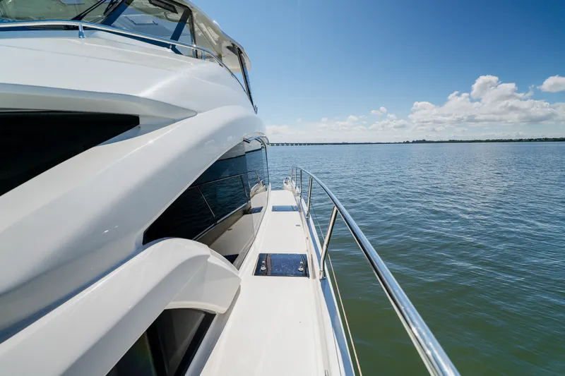 Slide: The Image of Aquila 54 YACHT 2022 - 7925847