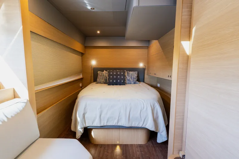 Slide: The Image of Aquila 54 YACHT 2022 - 7925875