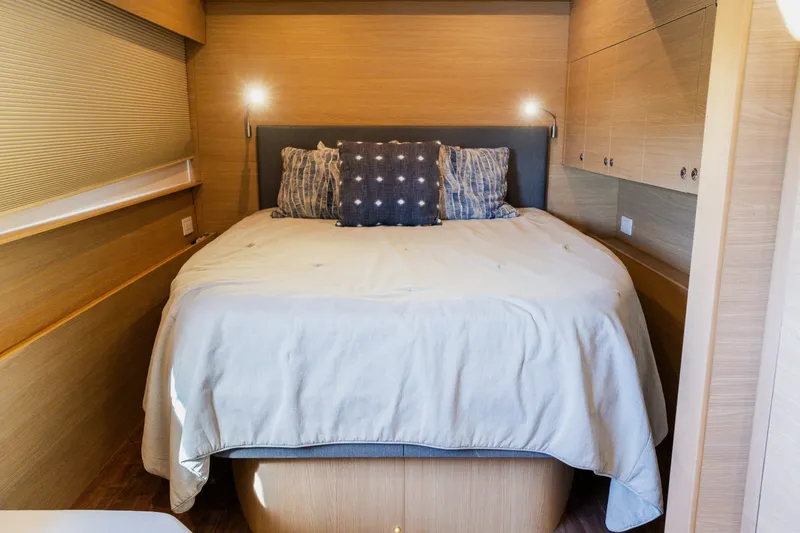 Slide: The Image of Aquila 54 YACHT 2022 - 7925876