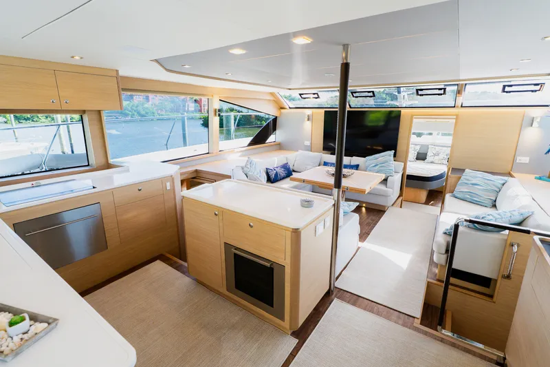 Slide: The Image of Aquila 54 YACHT 2022 - 7925849