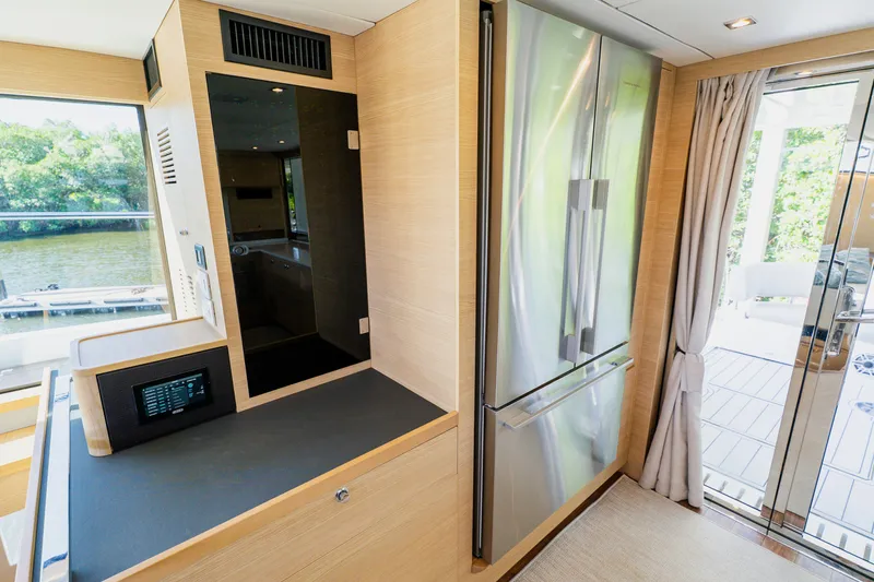 Slide: The Image of Aquila 54 YACHT 2022 - 7925854