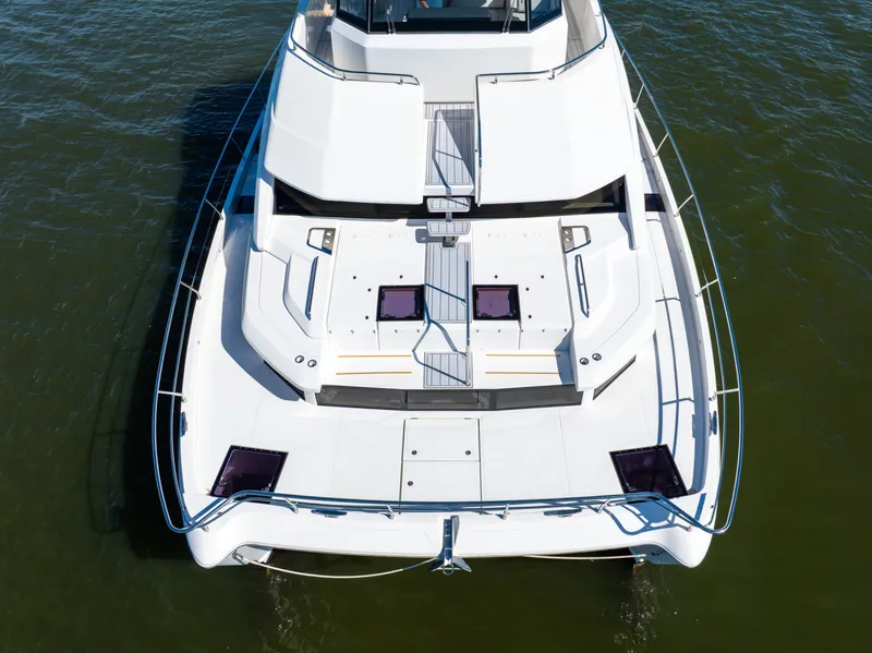 Slide: The Image of Aquila 54 YACHT 2022 - 7925802