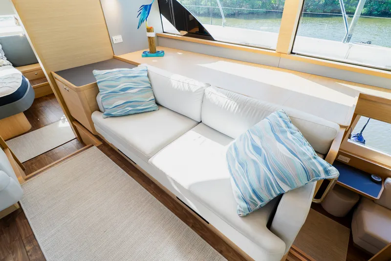 Slide: The Image of Aquila 54 YACHT 2022 - 7925852
