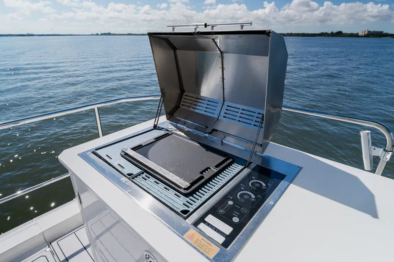 Slide: The Image of Aquila 54 YACHT 2022 - 7925829