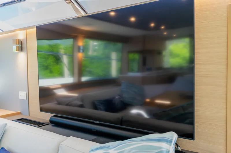 Slide: The Image of Aquila 54 YACHT 2022 - 7925871