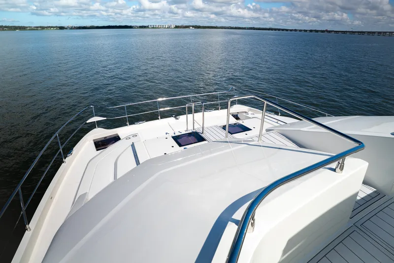 Slide: The Image of Aquila 54 YACHT 2022 - 7925826