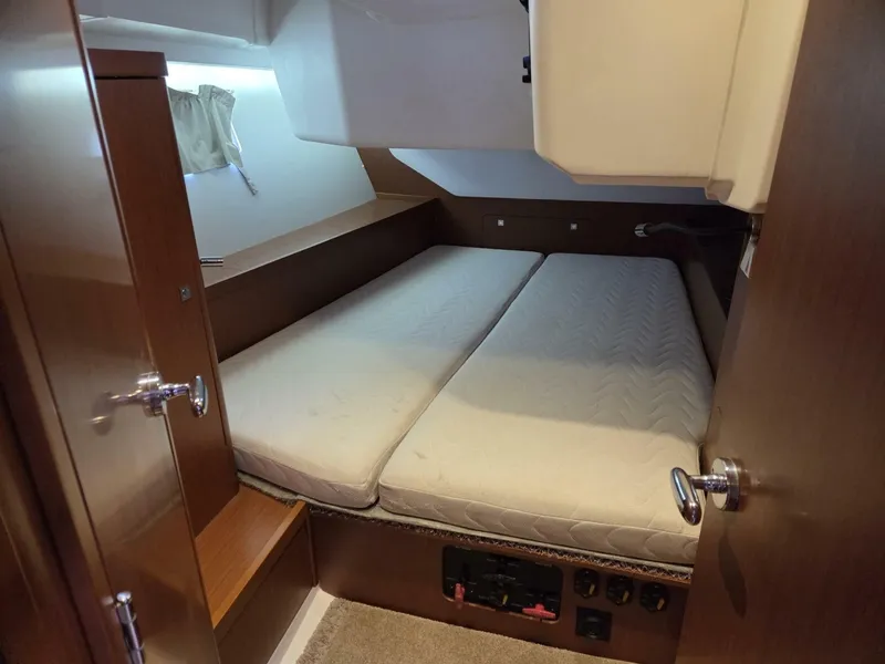Slide: The Image of Starboard aft berth with door into guest head - 7937466