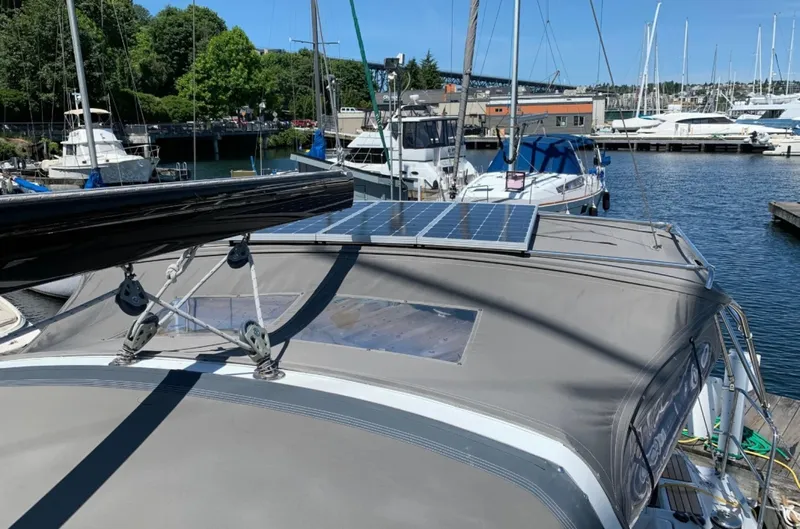 Slide: The Image of Solar on bimini - 7937531