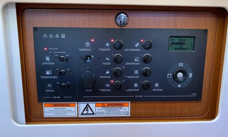 Slide: The Image of AC/DC panel - 7937535