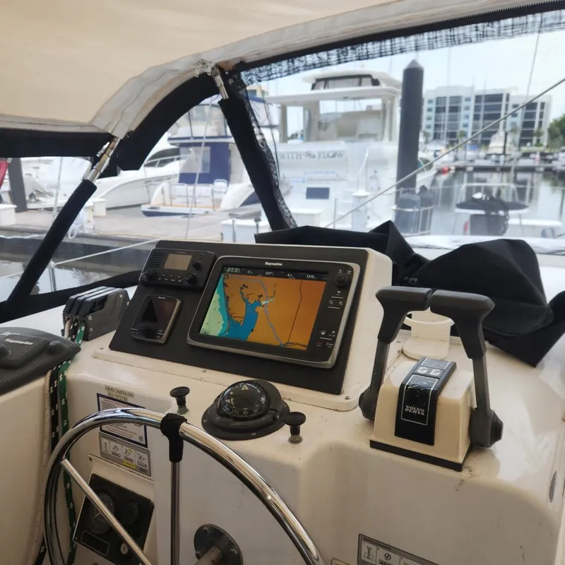 Slide: The Image of 18 Cockpit Helm Cockpit Helm - 7937818