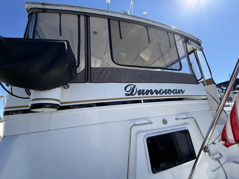 Slide: The Image of Sea Ray 380 Aft Cabin 2000 - 7926220