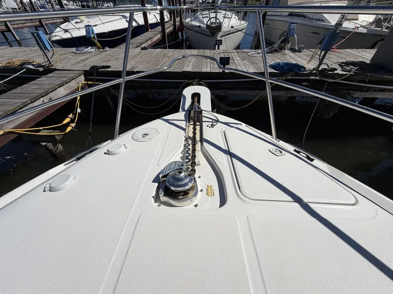 Slide: The Image of Sea Ray 380 Aft Cabin 2000 - 7926256