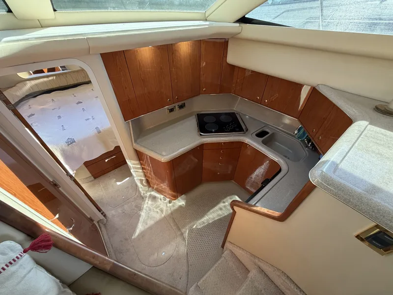 Slide: The Image of Sea Ray 380 Aft Cabin 2000 - 7926268
