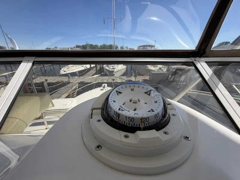Slide: The Image of Sea Ray 380 Aft Cabin 2000 - 7926247