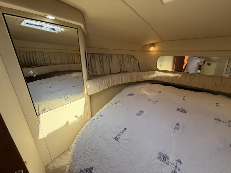 Slide: The Image of Sea Ray 380 Aft Cabin 2000 - 7926276