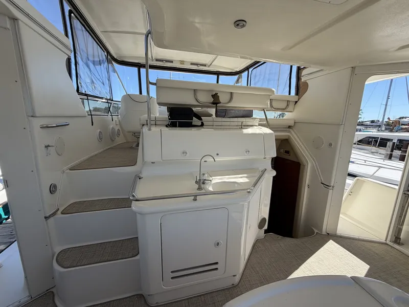 Slide: The Image of Sea Ray 380 Aft Cabin 2000 - 7926226