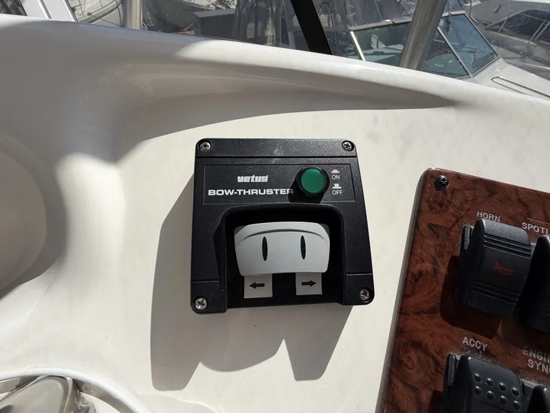 Slide: The Image of Sea Ray 380 Aft Cabin 2000 - 7926241