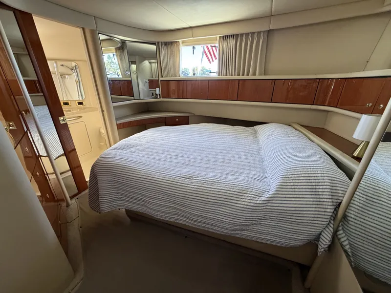 Slide: The Image of Sea Ray 380 Aft Cabin 2000 - 7926278