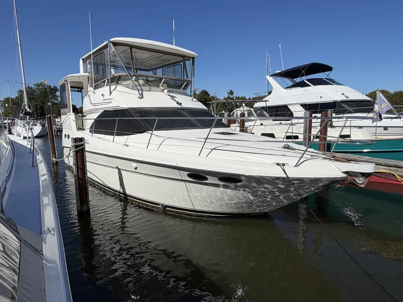 Slide: The Image of Sea Ray 380 Aft Cabin 2000 - 7926260