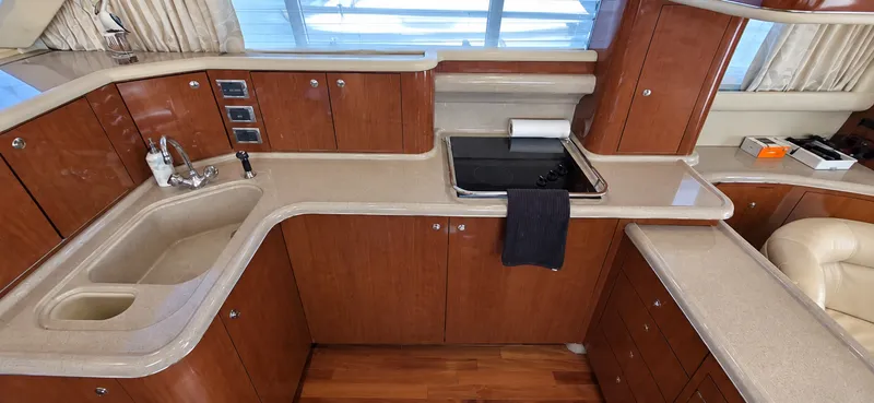 Slide: The Image of 2003 Sea Ray 480 Sedan Bridge - 7927854