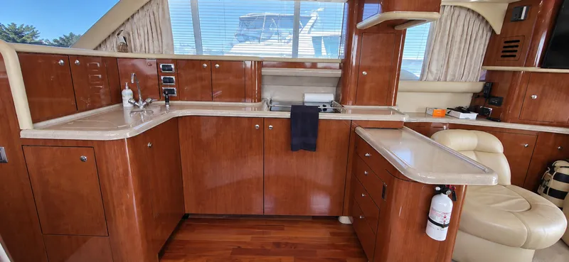 Slide: The Image of 2003 Sea Ray 480 Sedan Bridge - 7927852