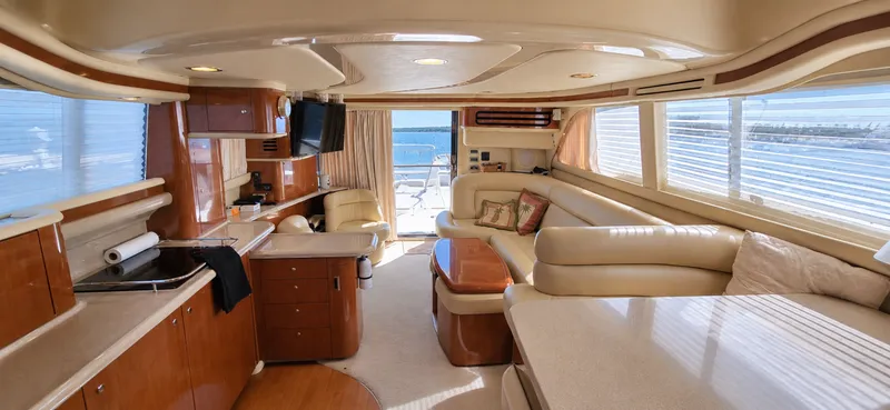 Slide: The Image of 2003 Sea Ray 480 Sedan Bridge - 7927860