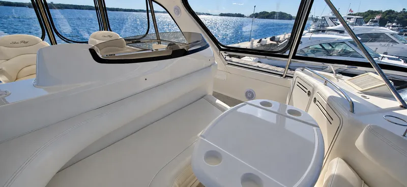 Slide: The Image of 2003 Sea Ray 480 Sedan Bridge - 7927842