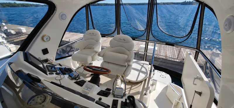 Slide: The Image of 2003 Sea Ray 480 Sedan Bridge - 7927846