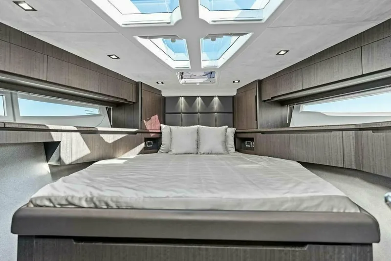 Slide: The Image of Galeon 470 Sky 2024 - 7937038