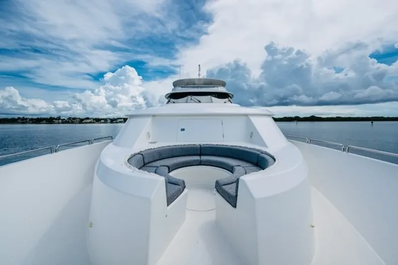 Slide: The Image of Westport 112 LILA CUY Bow Key Hole Seating - 7930392