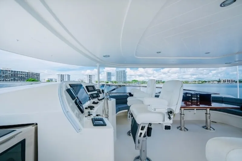 Slide: The Image of Westport 112 LILA CUY Flybridge Helm - 7930395
