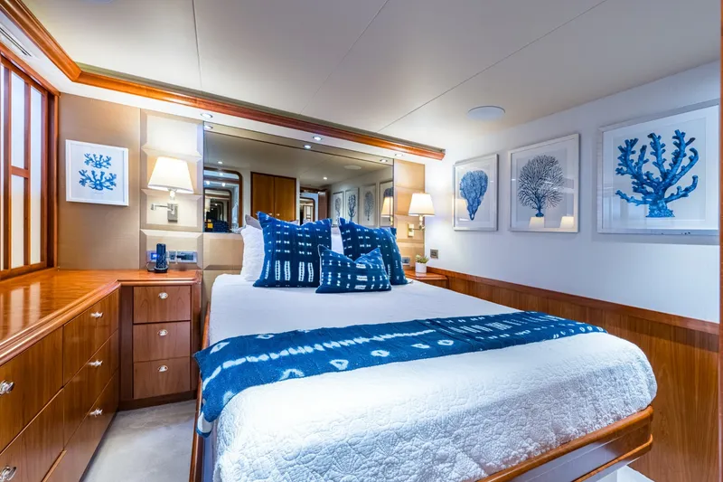 Slide: The Image of Westport 112 LILA CUY Starboard Guest Stateroom - 7930198