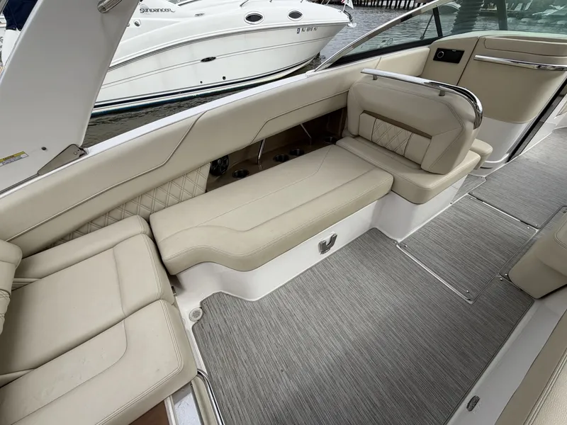 Slide: The Image of Regal LS6 2019 - 7930885