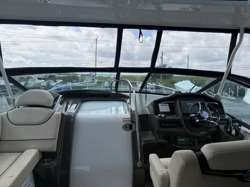 Slide: The Image of Cruisers 350 Express 2016 - 7931038