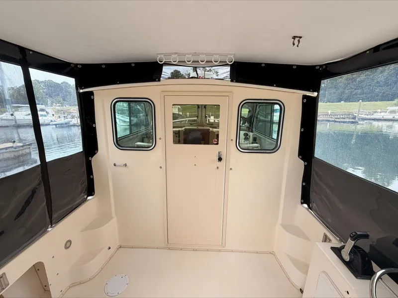 Slide: The Image of Parker Marine 2520 XL 2006 - 7931276