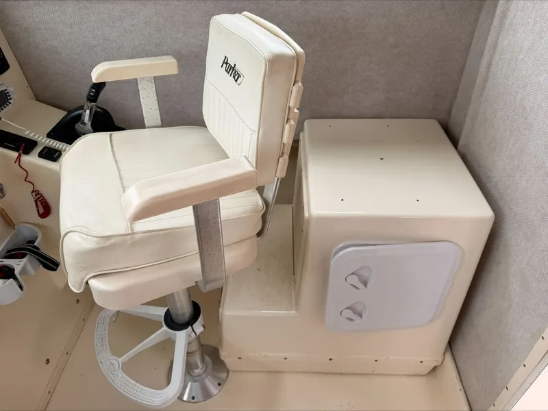 Slide: The Image of Parker Marine 2520 XL 2006 - 7931283