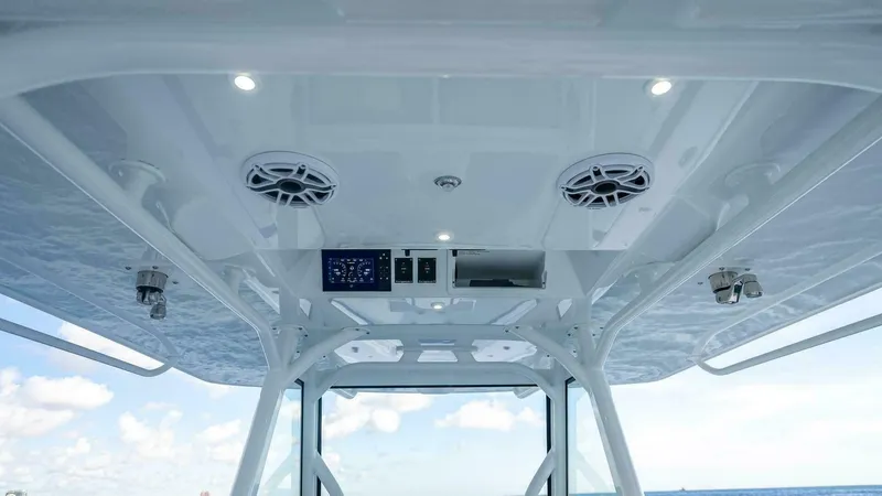 Slide: The Image of Yellowfin Offshore 2023 - 7931149