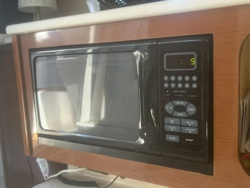 Slide: The Image of Sylvania Microwave - 7931371