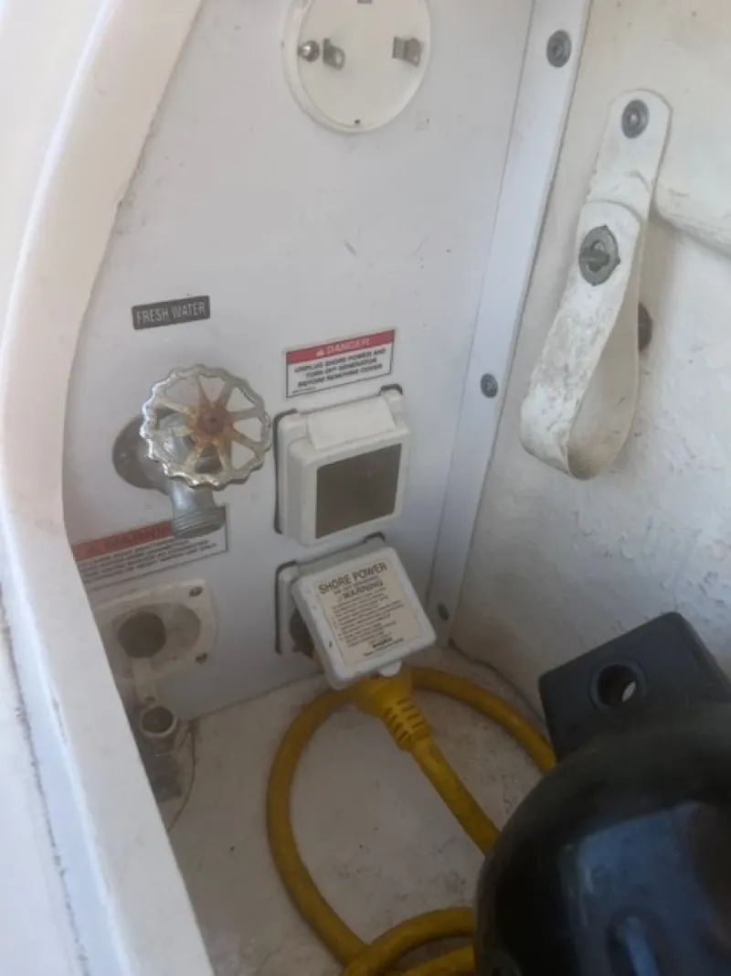 Slide: The Image of Shore Power - 7931366