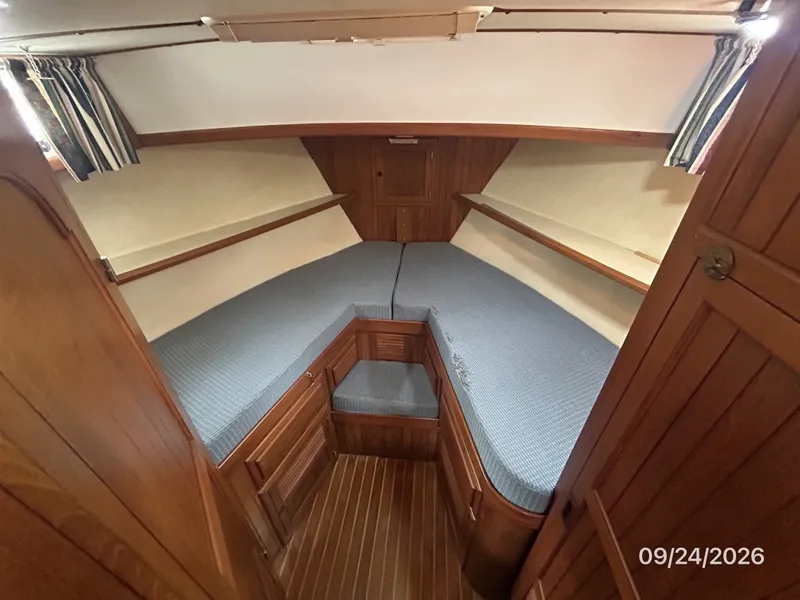 Slide: The Image of 36' Monk guest stateroom - 7931452