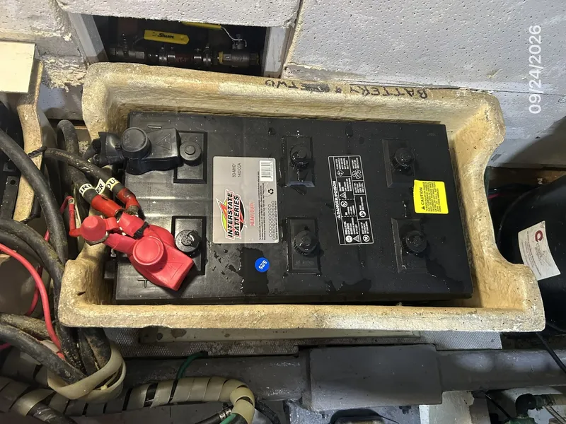 Slide: The Image of 36' Monk battery bank2 - 7931392