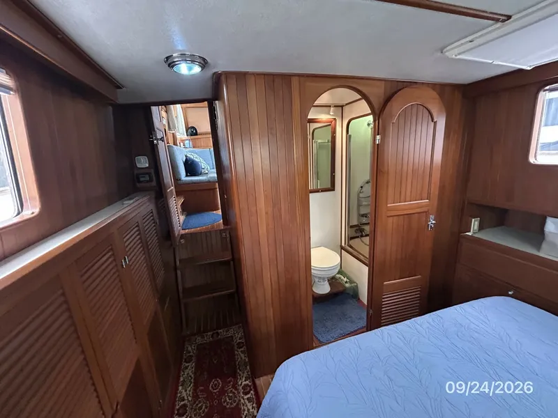 Slide: The Image of 36' Monk master stateroom forward1 - 7931469